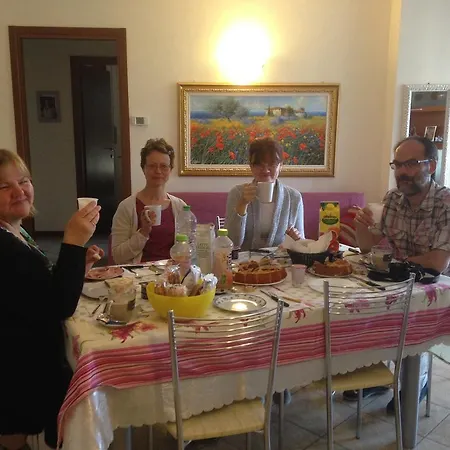 Nina Oda ve Kahvaltı *