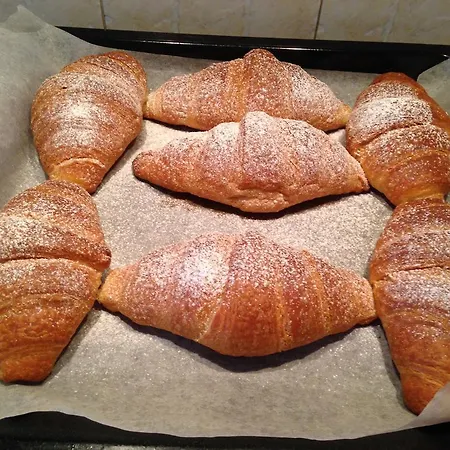 Nina Oda ve Kahvaltı Bergamo