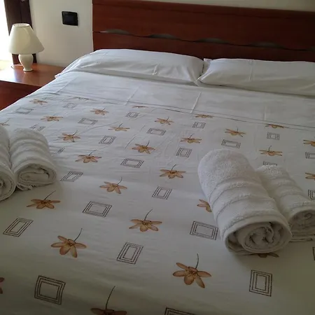 Nina Oda ve Kahvaltı