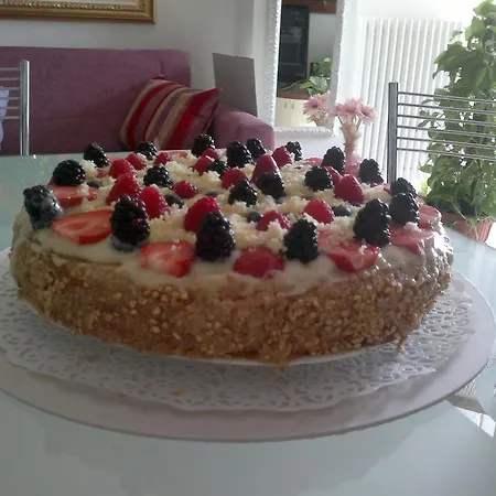 Nina Oda ve Kahvaltı Bergamo