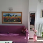 Oda ve Kahvaltı Nina